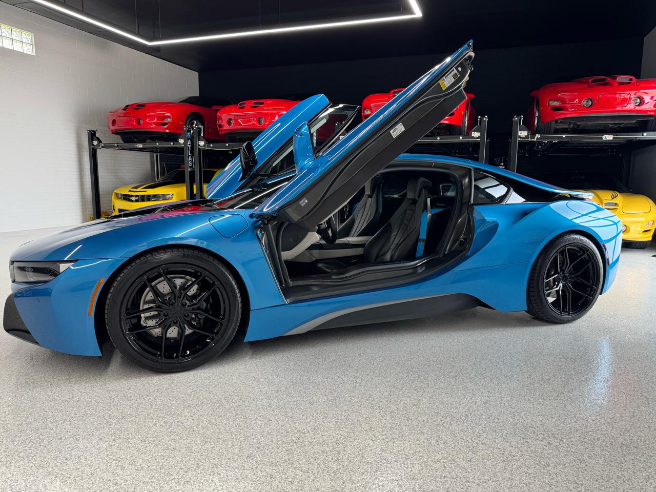 BMW i8 Coupe 2016