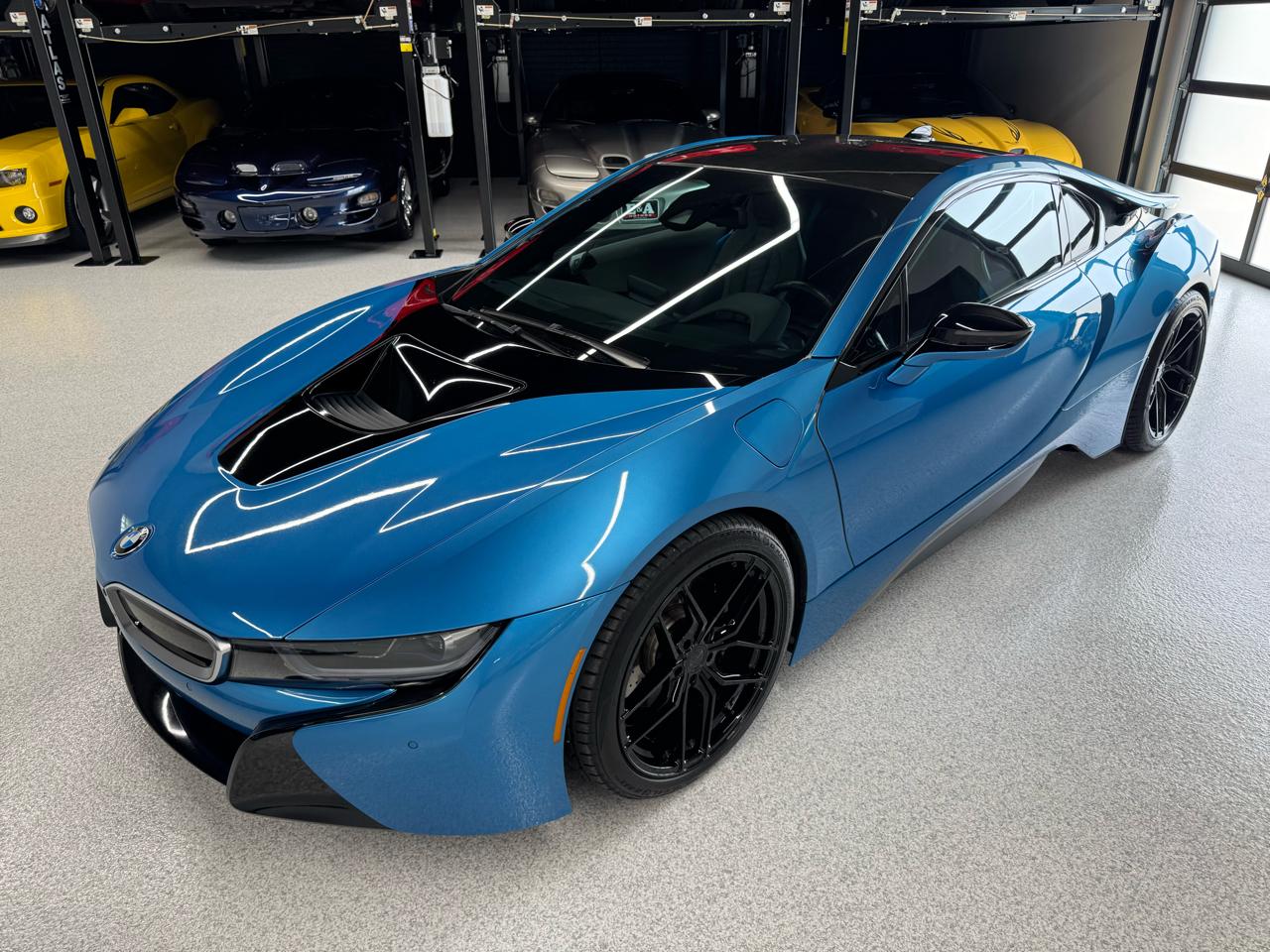 BMW i8 Coupe 2016