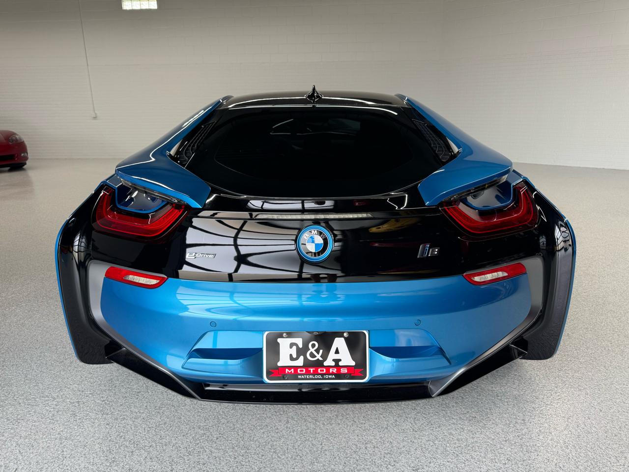 BMW i8 Coupe 2016