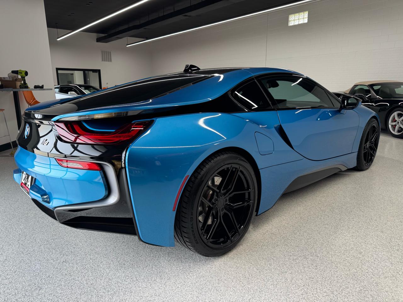 BMW i8 Coupe 2016