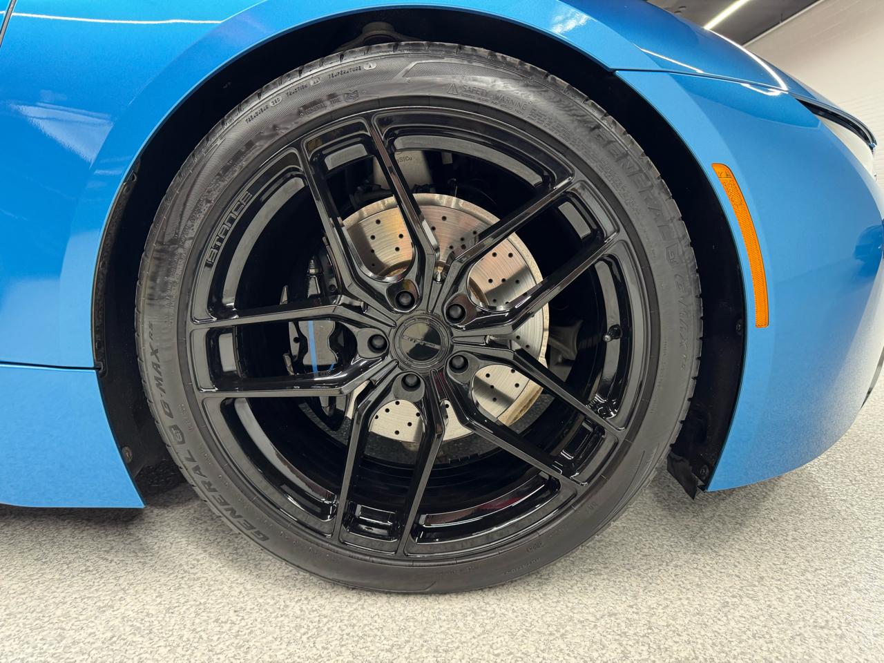 BMW i8 Coupe 2016