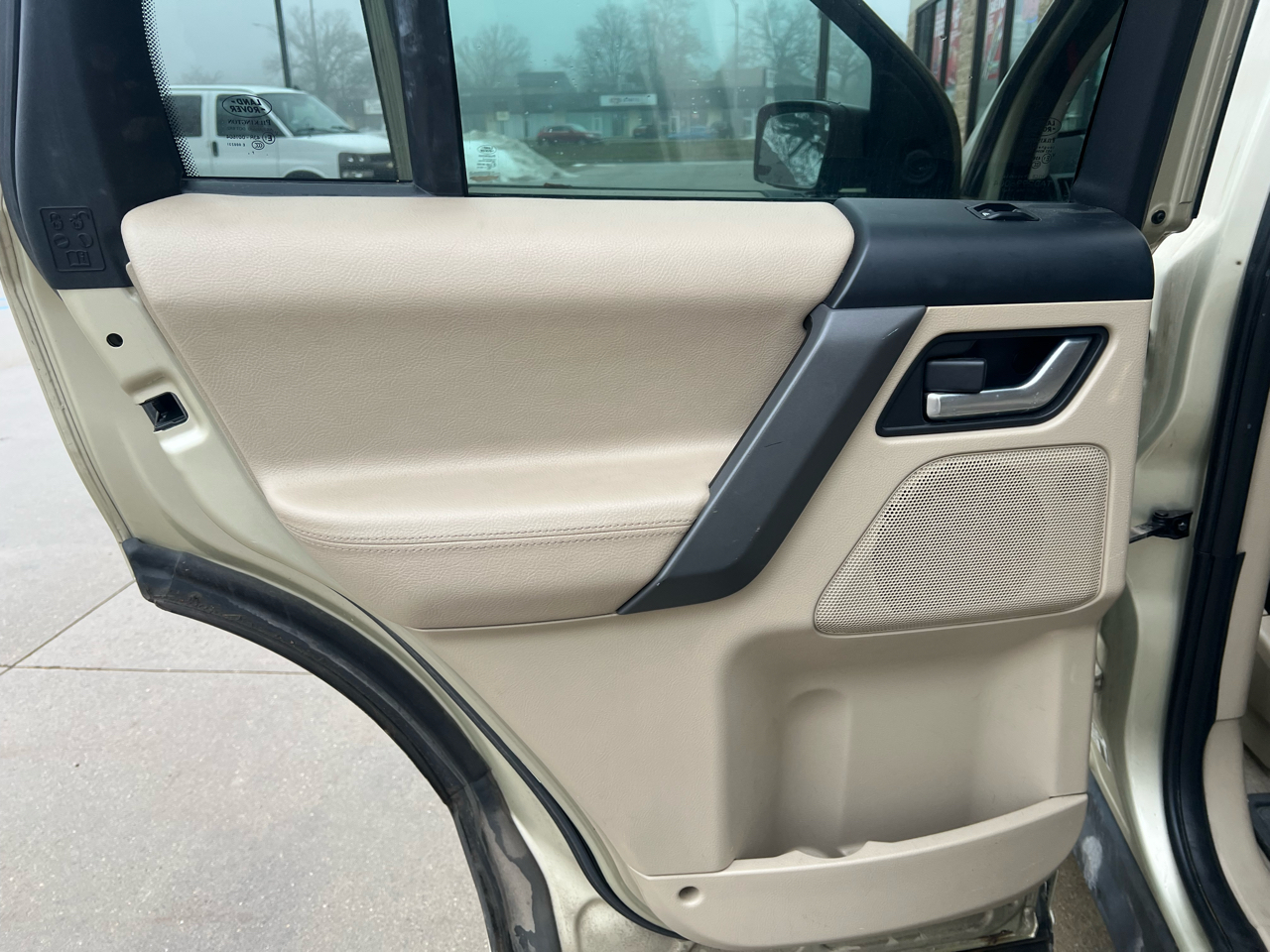 Land Rover LR2  2009