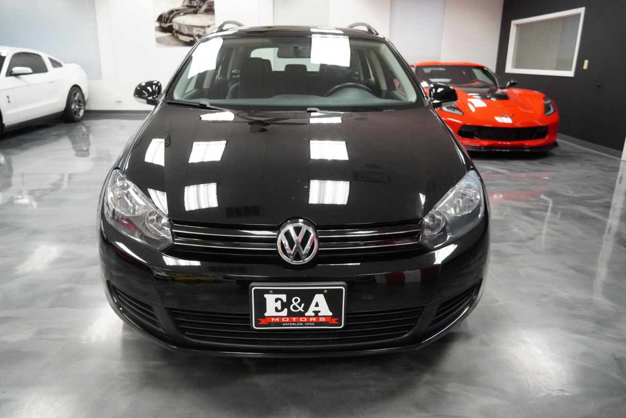Volkswagen Jetta SportWagen  2011