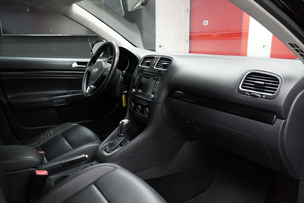 Volkswagen Jetta SportWagen  2011