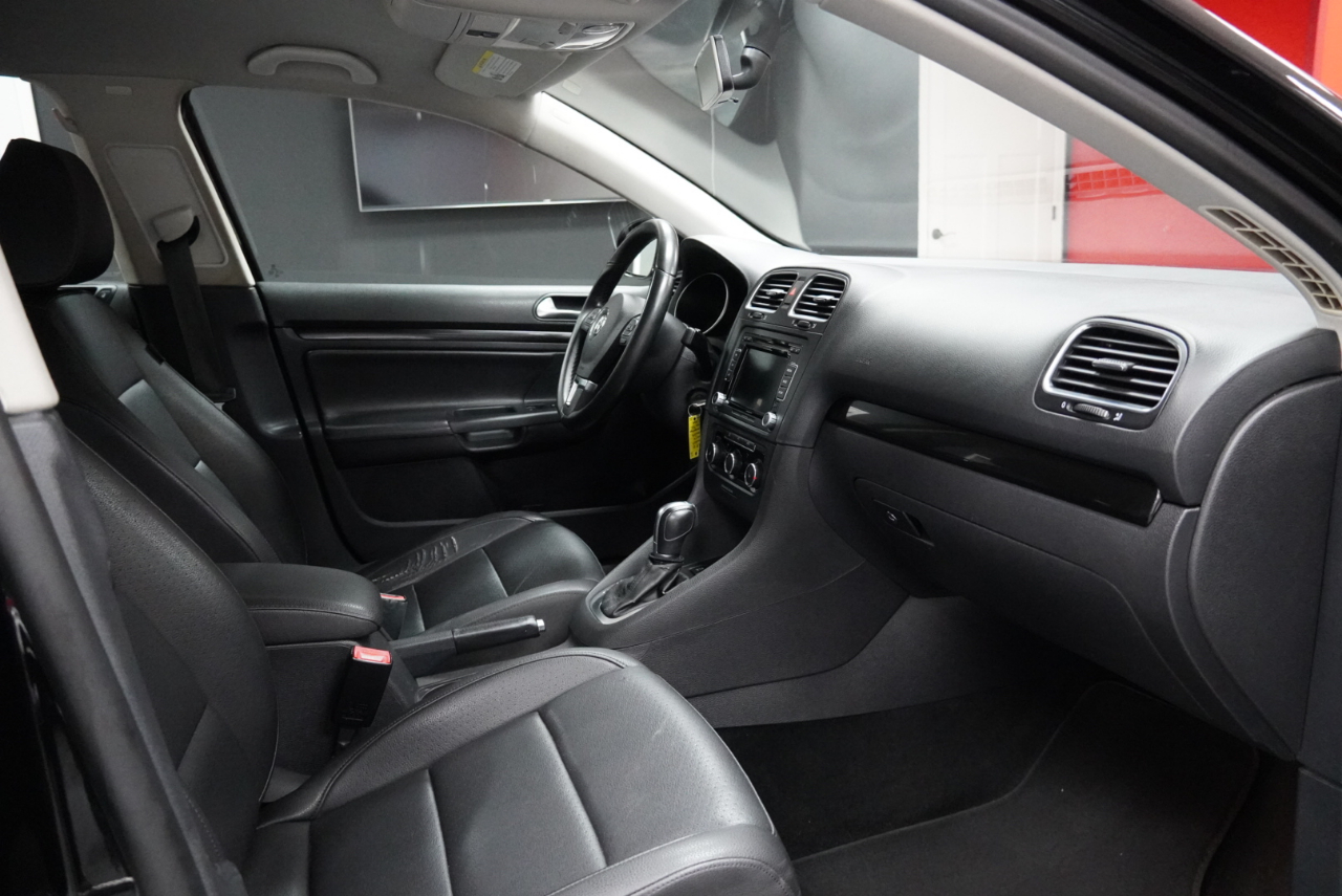 Volkswagen Jetta SportWagen  2011