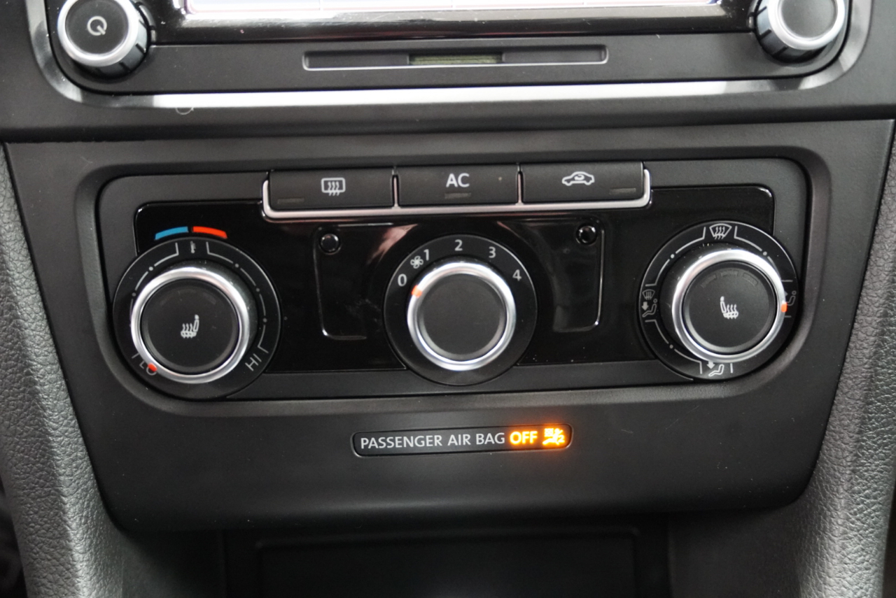 Volkswagen Jetta SportWagen  2011