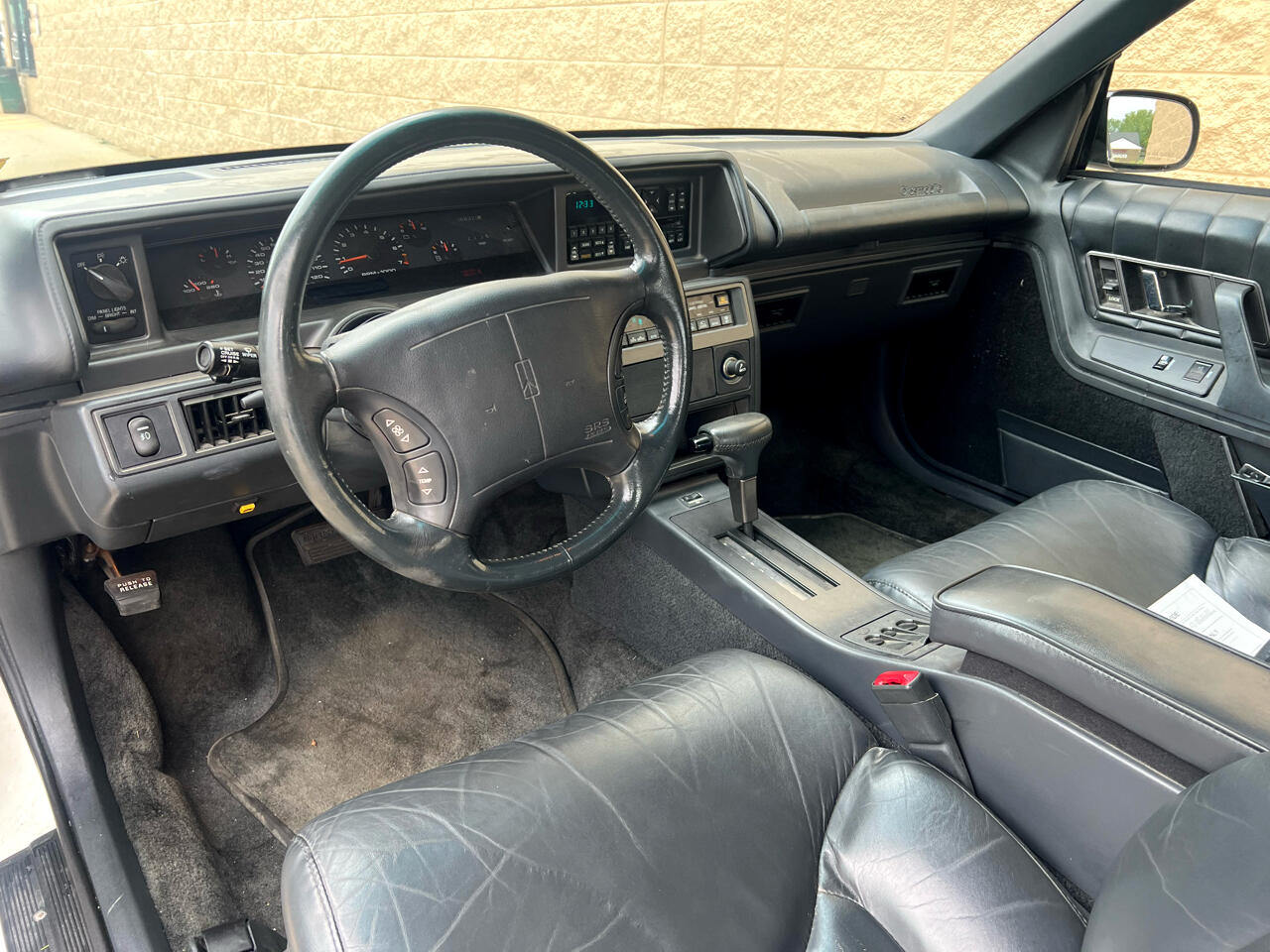 1994 Oldsmobile Cutlass Supreme photo 5