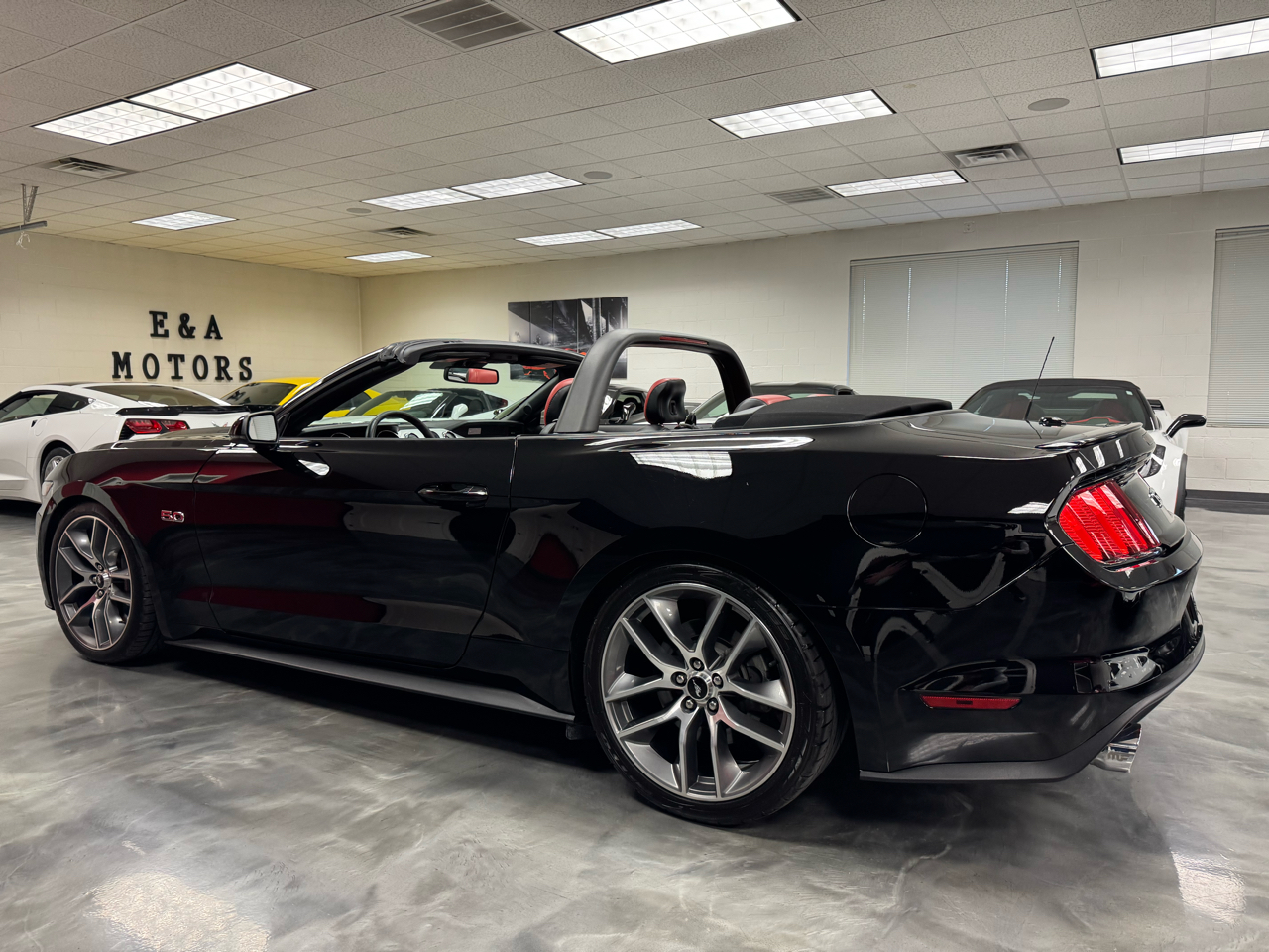 Ford Mustang GT Premium Convertible 2017 Ford Mustang GT Premium Convertible 2017