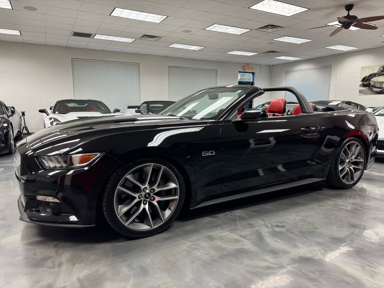 Ford Mustang GT Premium Convertible 2017 Ford Mustang GT Premium Convertible 2017