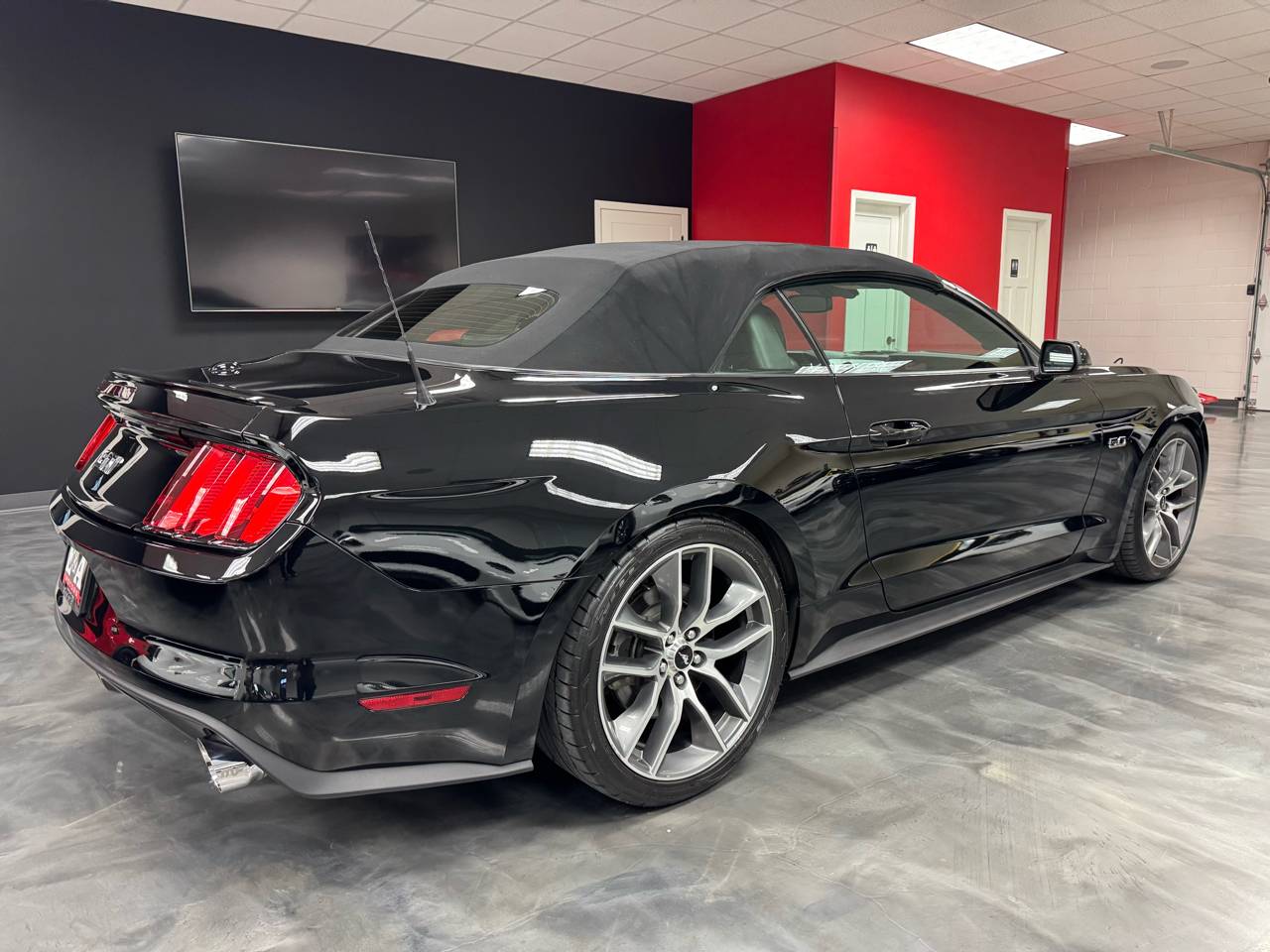 Ford Mustang GT Premium Convertible 2017 Ford Mustang GT Premium Convertible 2017