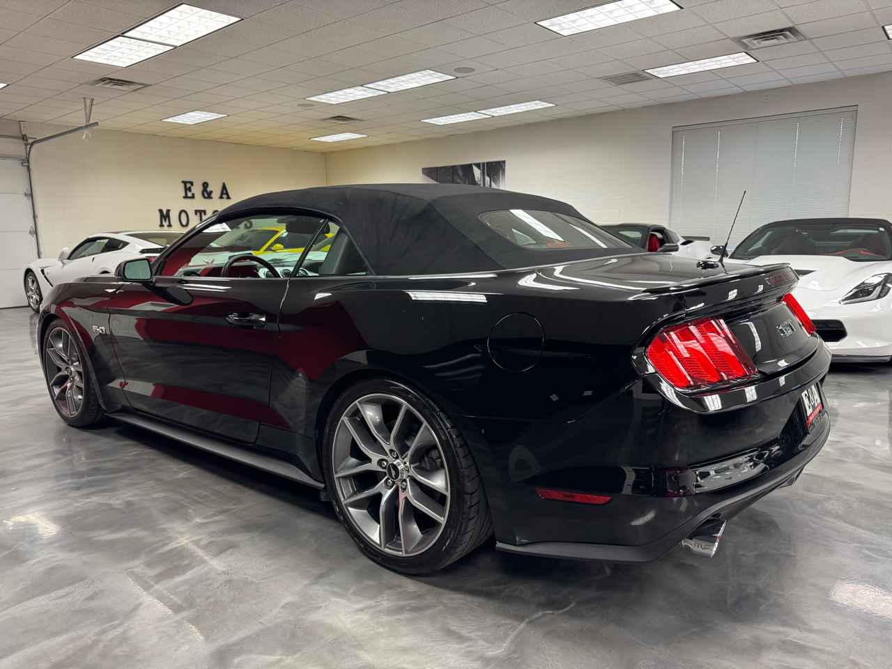 Ford Mustang GT Premium Convertible 2017 Ford Mustang GT Premium Convertible 2017