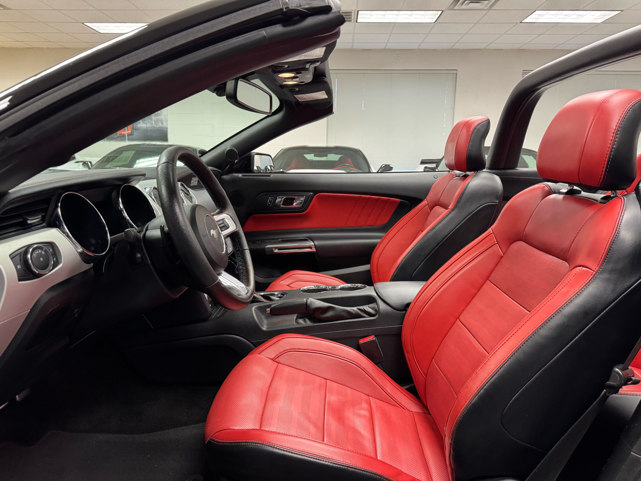 Ford Mustang GT Premium Convertible 2017 Ford Mustang GT Premium Convertible 2017