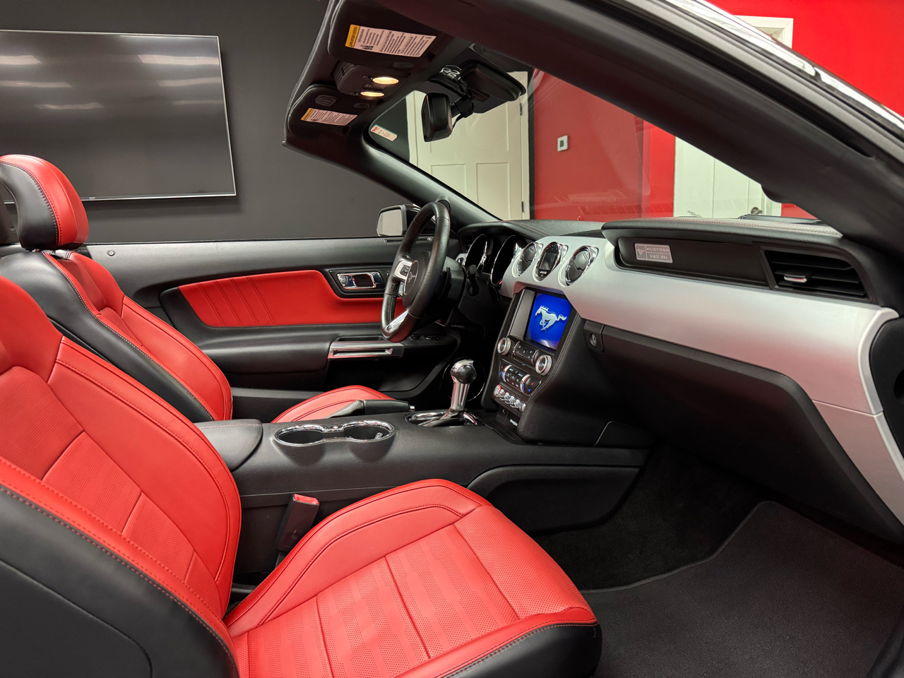 Ford Mustang GT Premium Convertible 2017 Ford Mustang GT Premium Convertible 2017