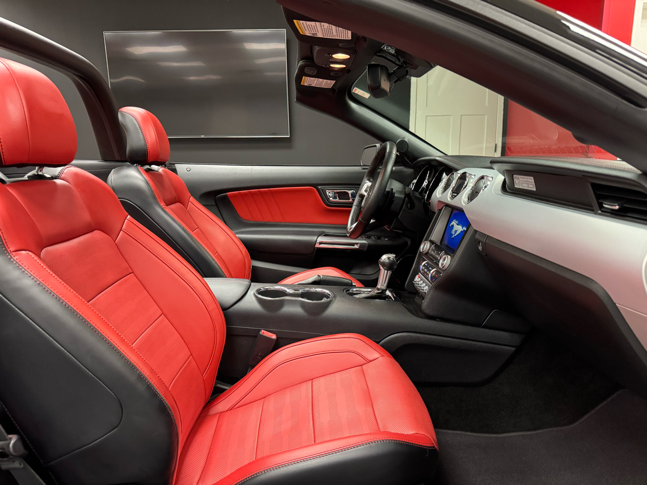 Ford Mustang GT Premium Convertible 2017 Ford Mustang GT Premium Convertible 2017