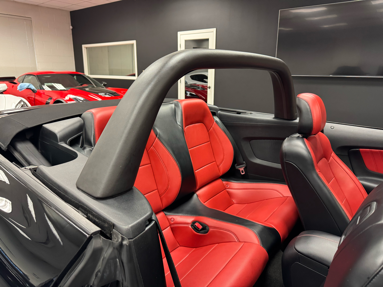 Ford Mustang GT Premium Convertible 2017 Ford Mustang GT Premium Convertible 2017