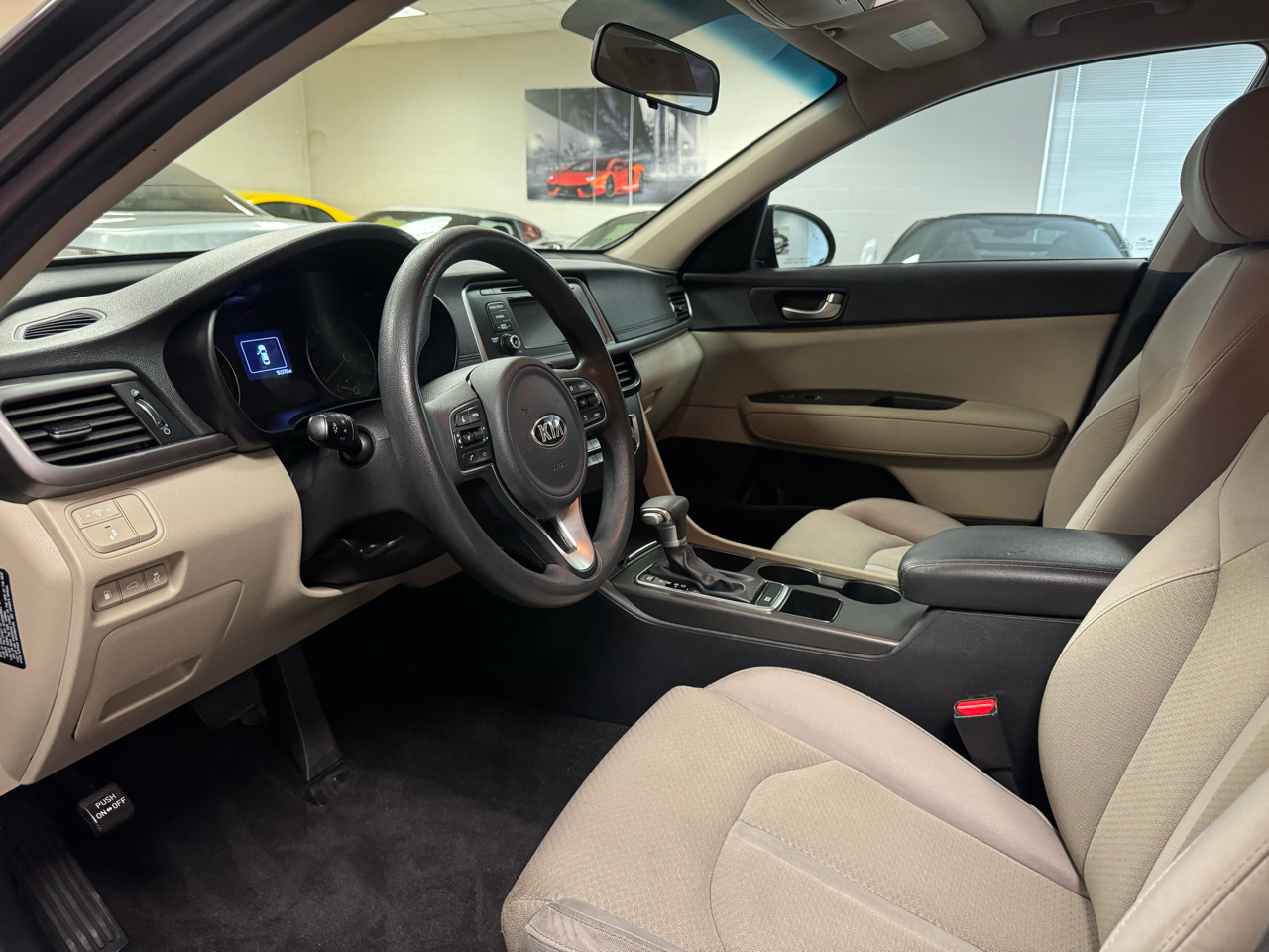 2017 Kia Optima LX photo 17