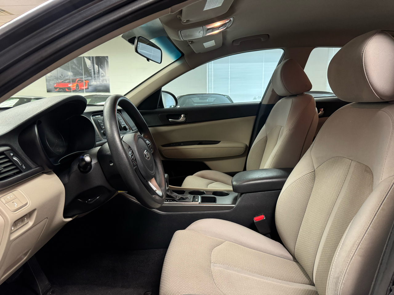 2017 Kia Optima LX photo 18