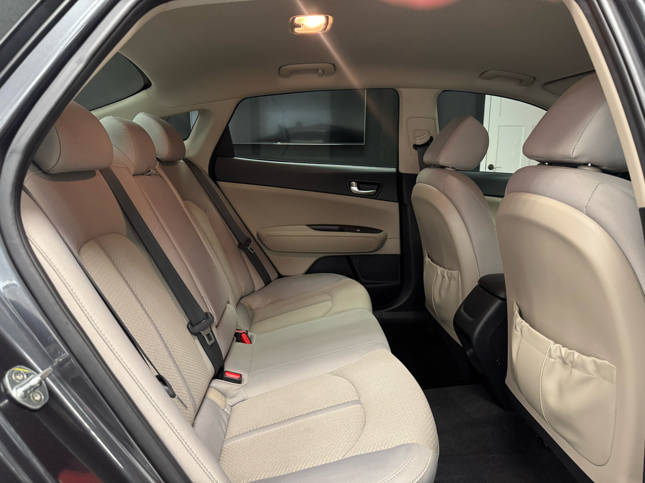 2017 Kia Optima LX photo 25