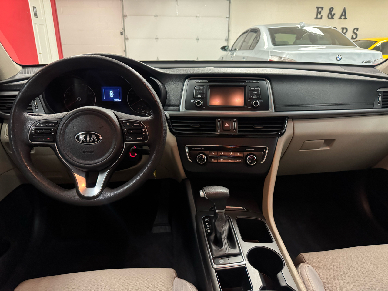 2017 Kia Optima LX photo 27