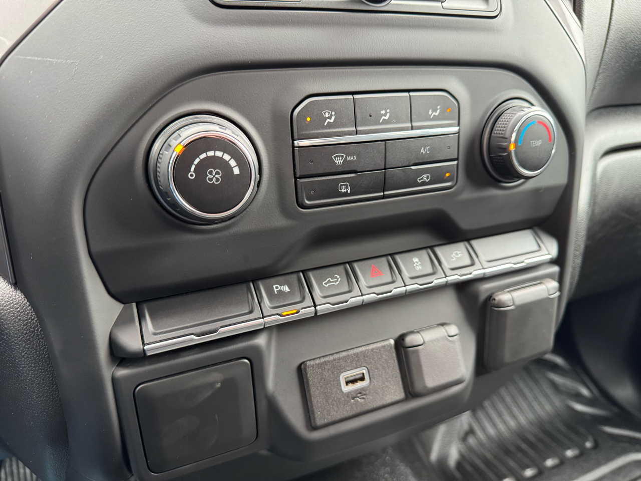 Chevrolet Silverado 1500 4WD Double Cab 147" Work Truck 2020