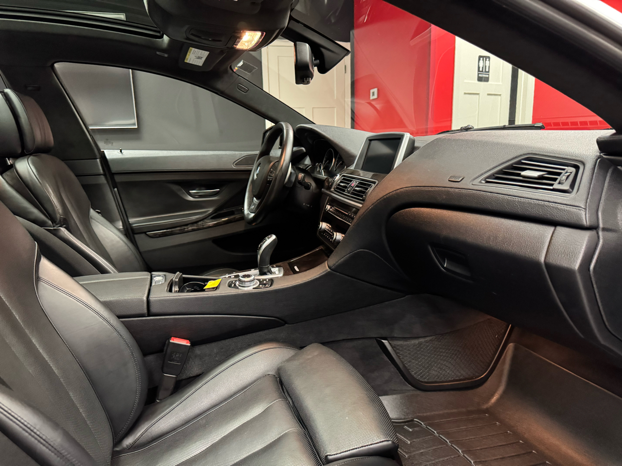 BMW 6 Series 650i xDrive Gran Coupe 2013