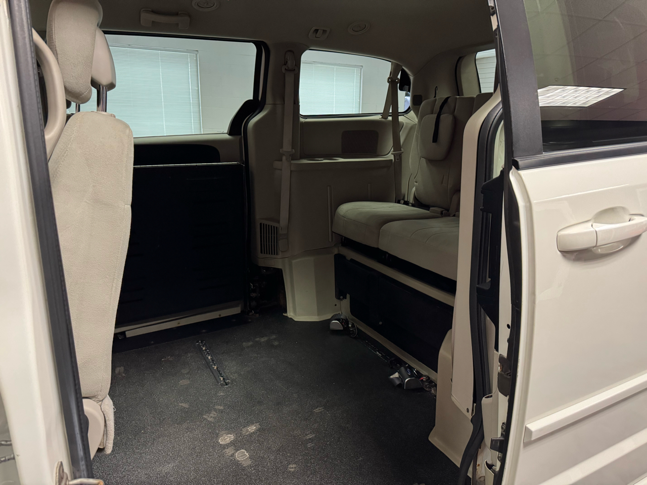 Dodge Grand Caravan  2012