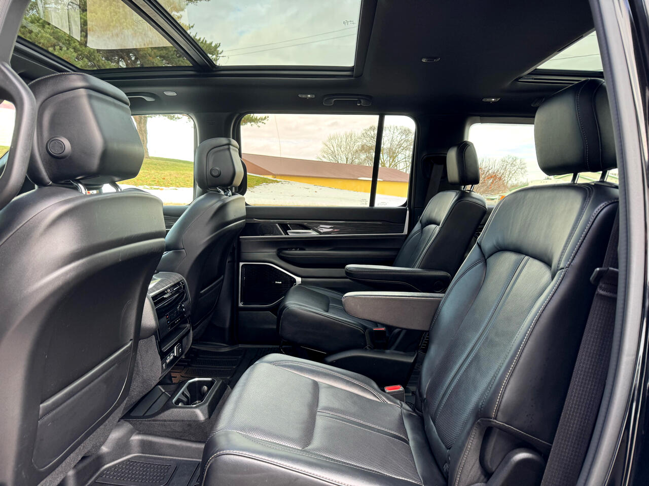 Jeep Wagoneer Series III 4x4 2022