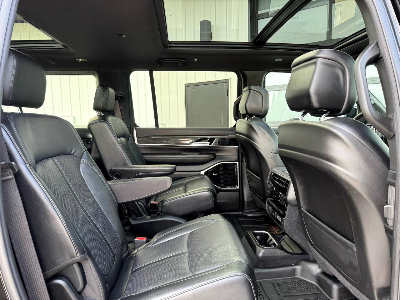 Jeep Wagoneer Series III 4x4 2022