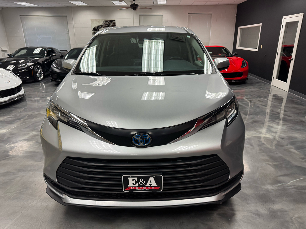 Toyota Sienna LE AWD 2021