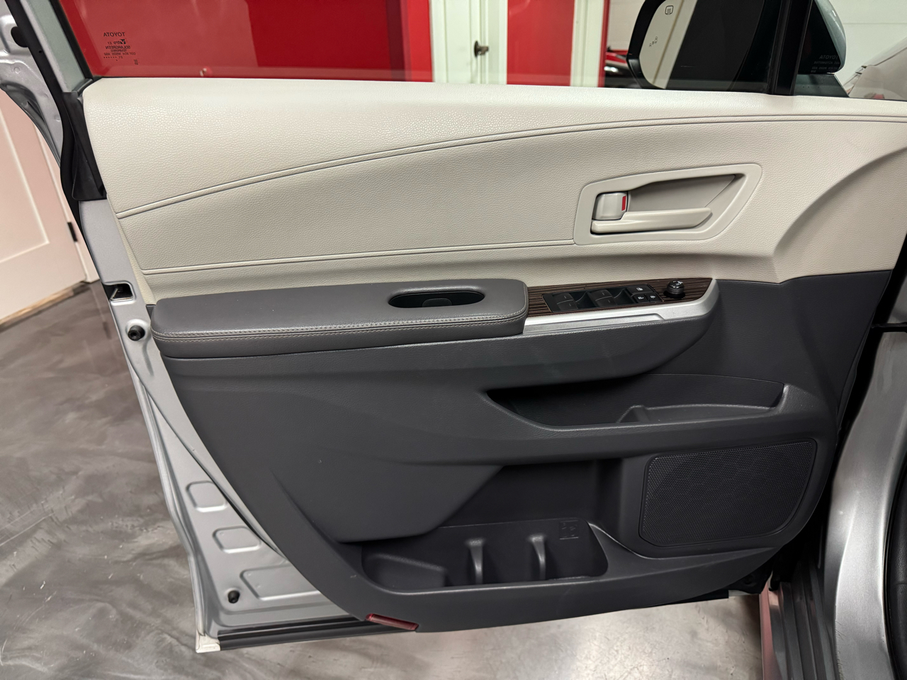 Toyota Sienna LE AWD 2021