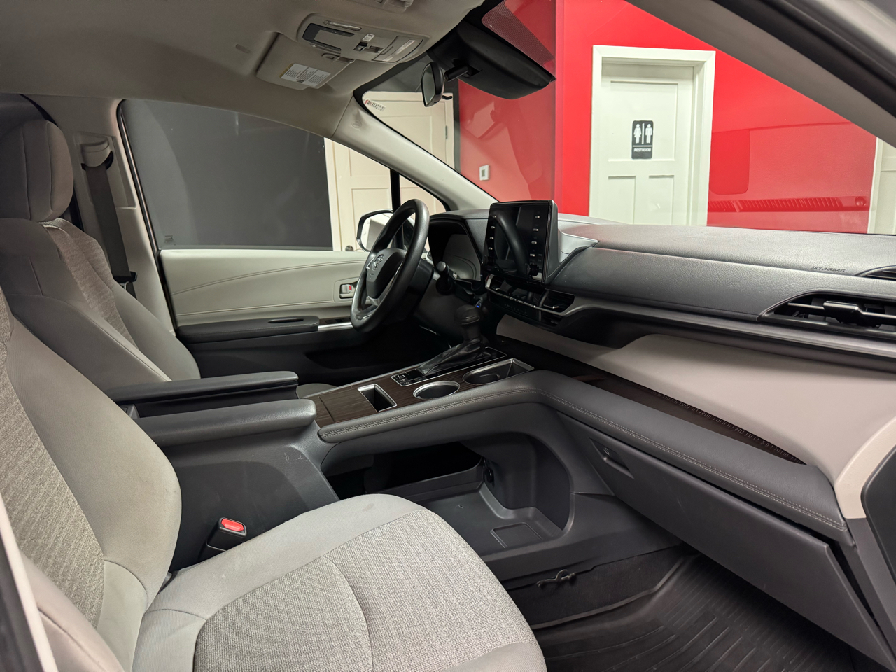 Toyota Sienna LE AWD 2021