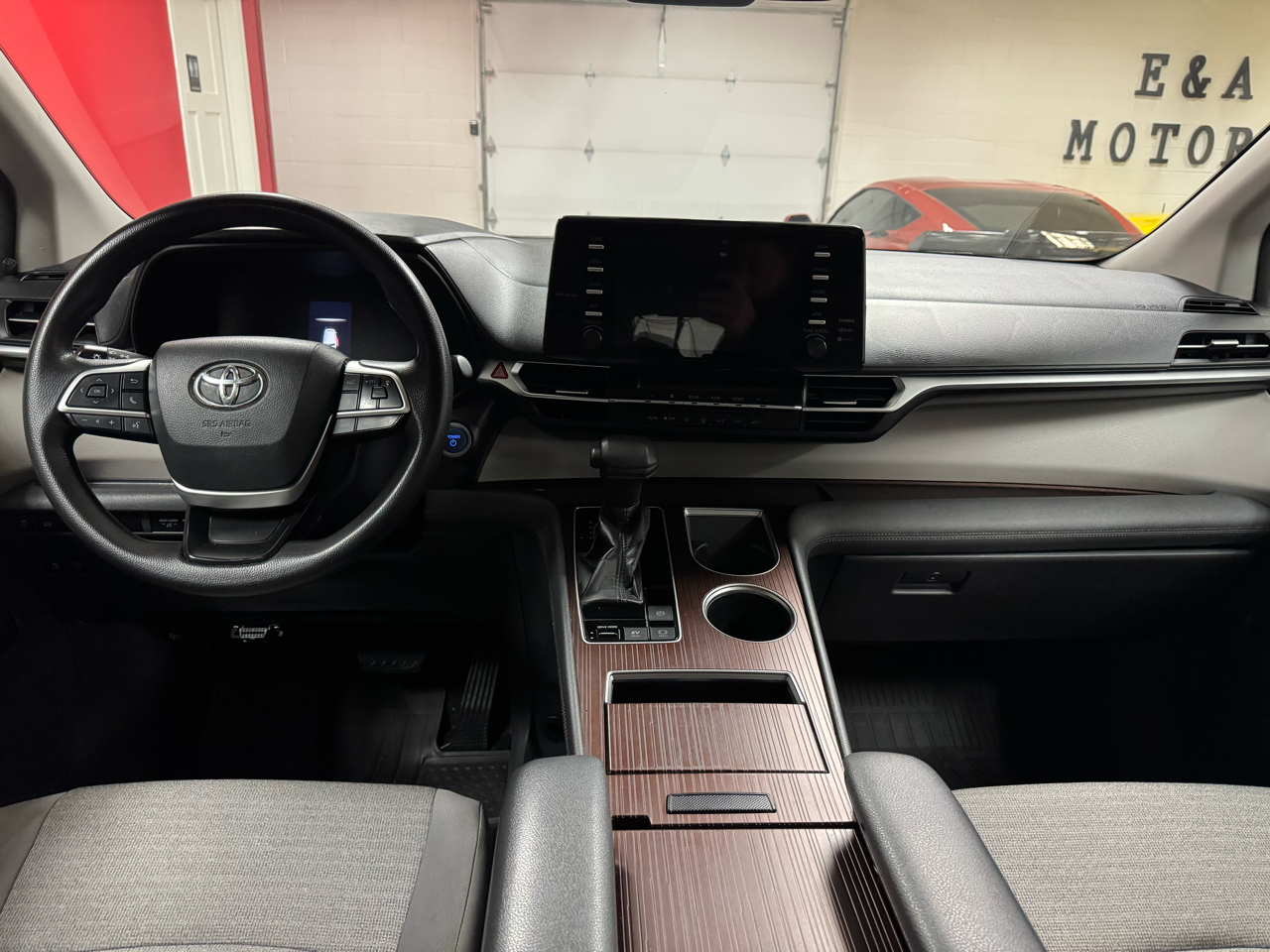 Toyota Sienna LE AWD 2021