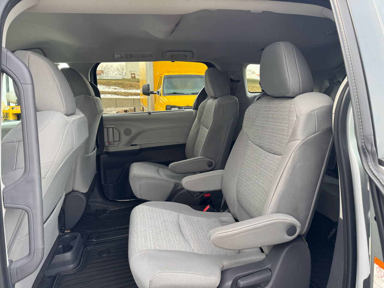 Toyota Sienna LE AWD 2021