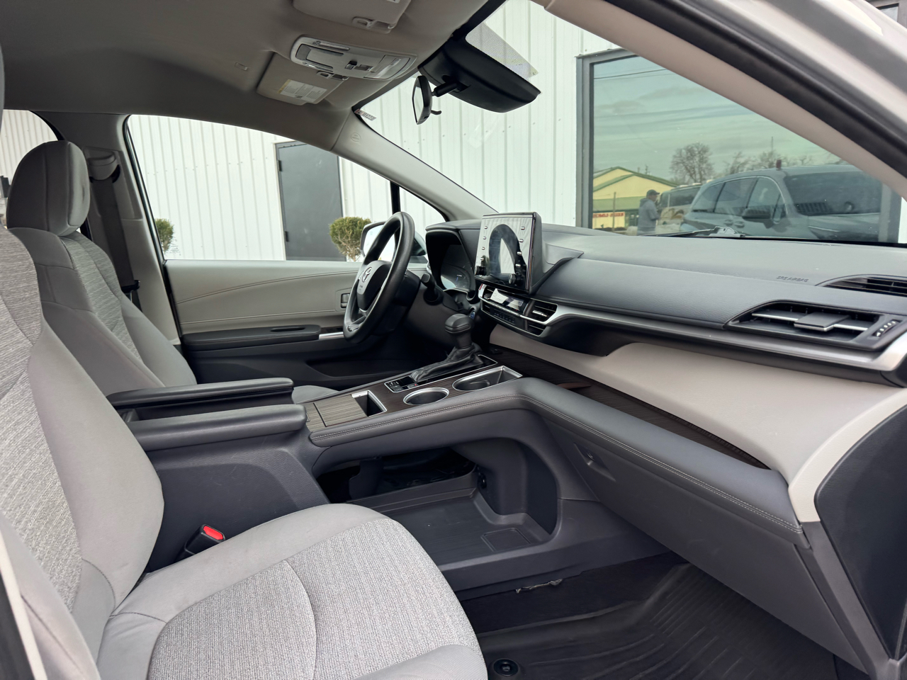 Toyota Sienna LE AWD 2021