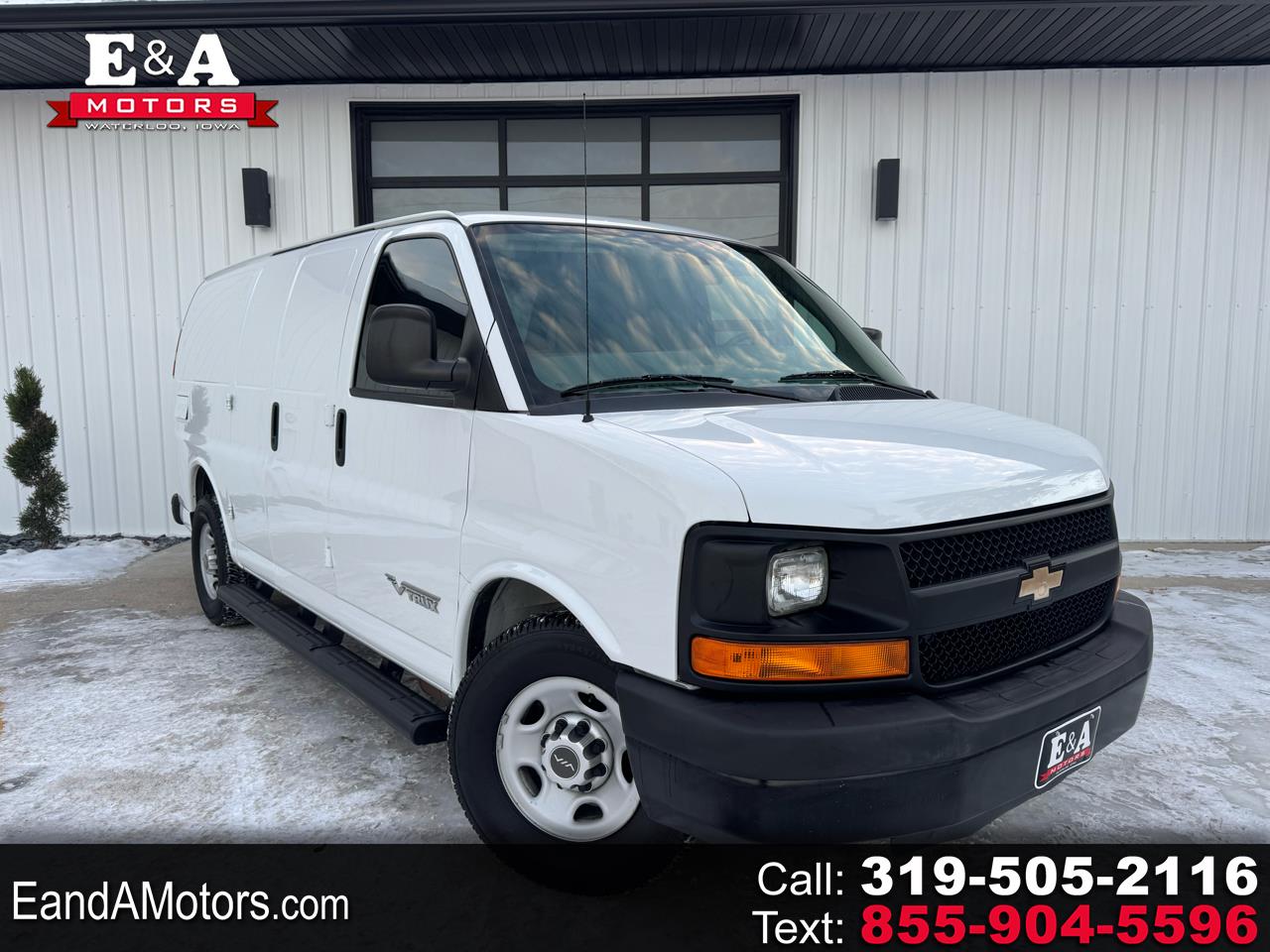 2015 Chevrolet Express Cargo Work Van's photo