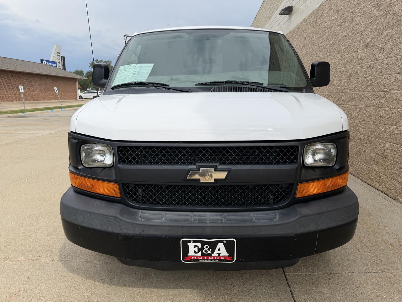 Chevrolet Express Cargo Van RWD 2500 135" 2015