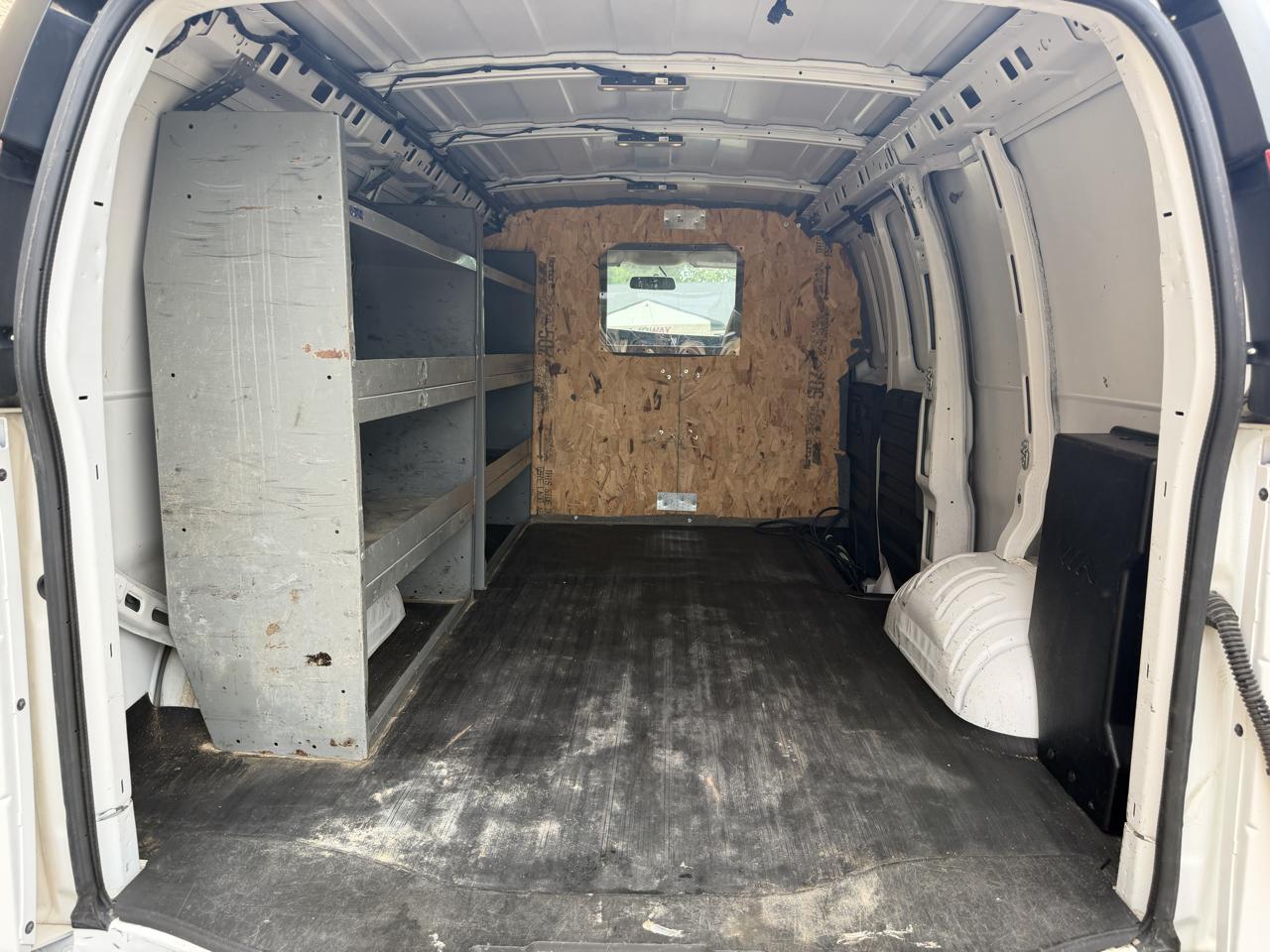 Chevrolet Express Cargo Van RWD 2500 135" 2015