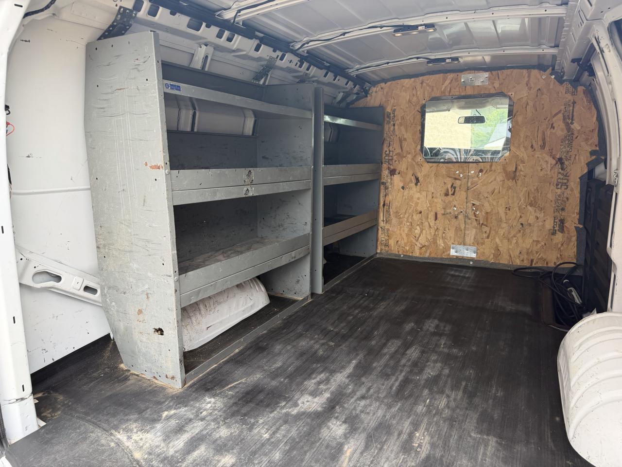 Chevrolet Express Cargo Van RWD 2500 135" 2015