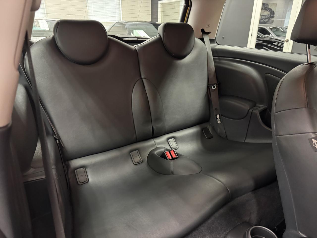 MINI Cooper Hardtop 2dr Cpe S 2005