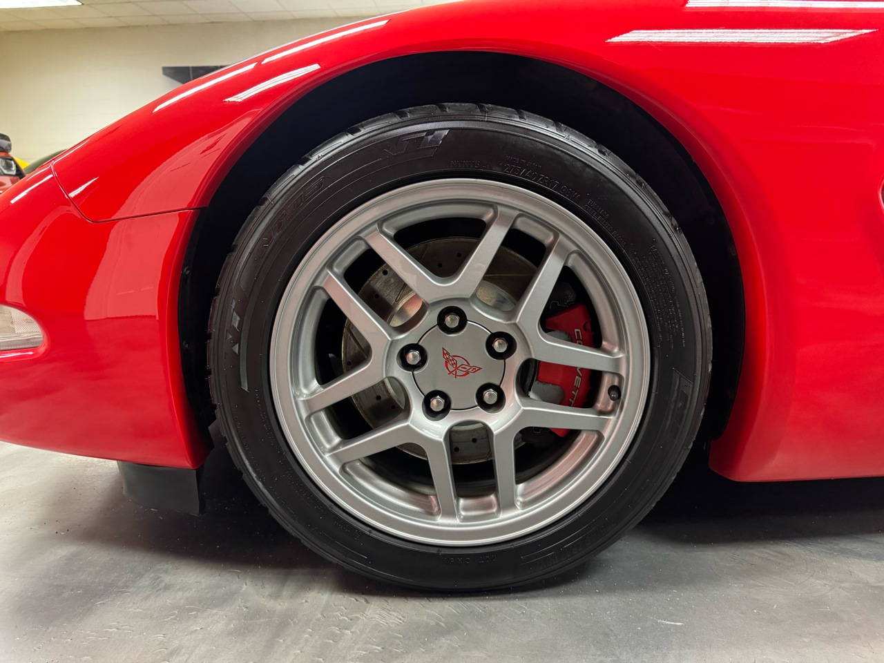 Chevrolet Corvette  2003