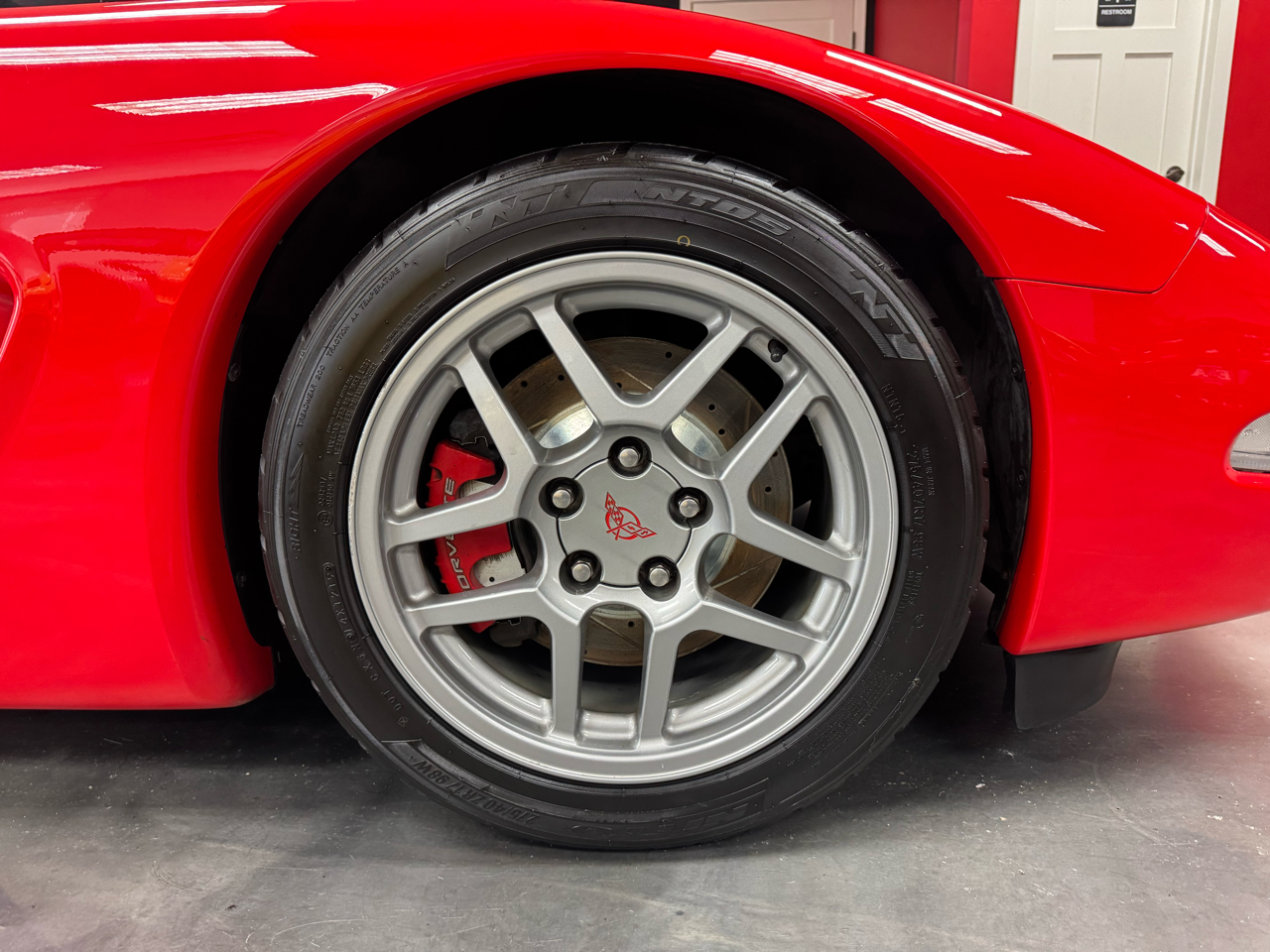 Chevrolet Corvette  2003