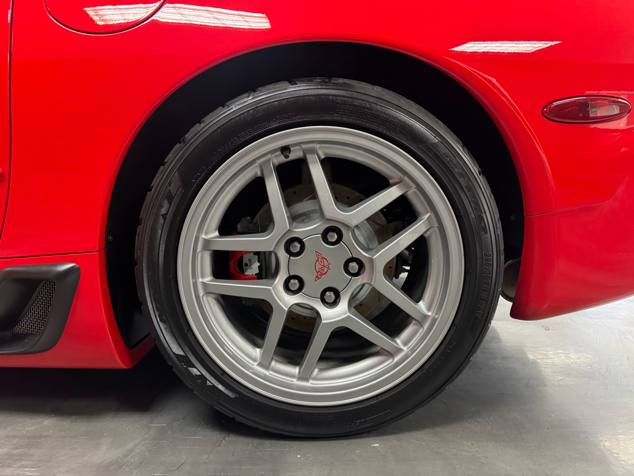 Chevrolet Corvette  2003