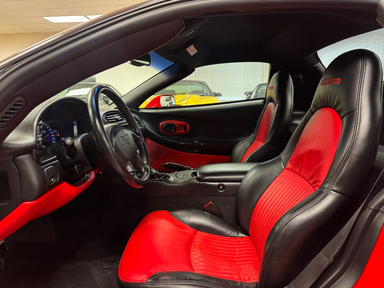 Chevrolet Corvette  2003