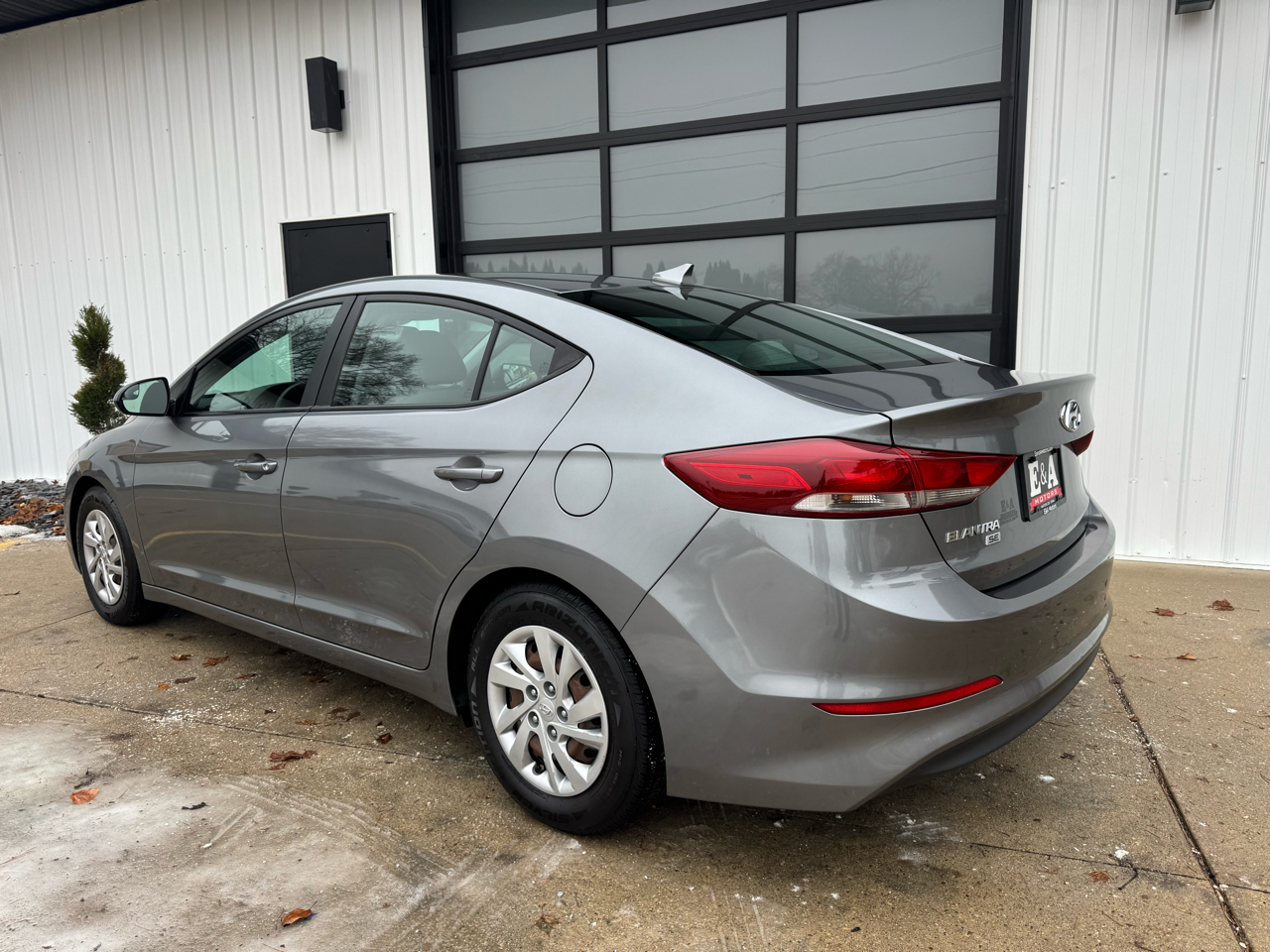 Hyundai Elantra  2017