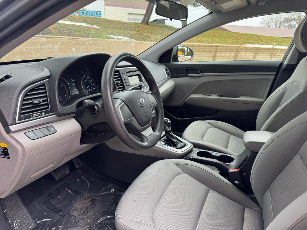 Hyundai Elantra  2017