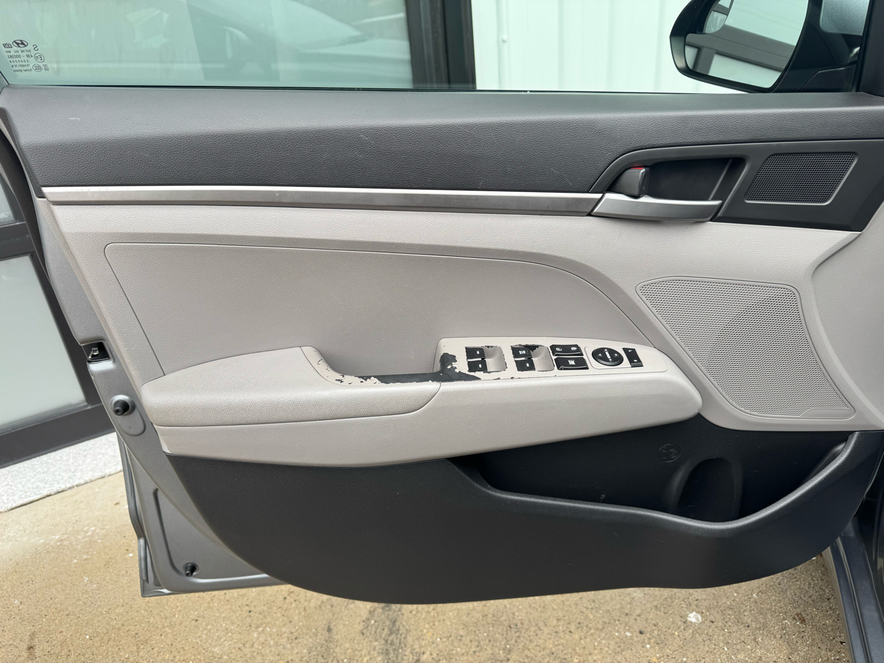 Hyundai Elantra  2017