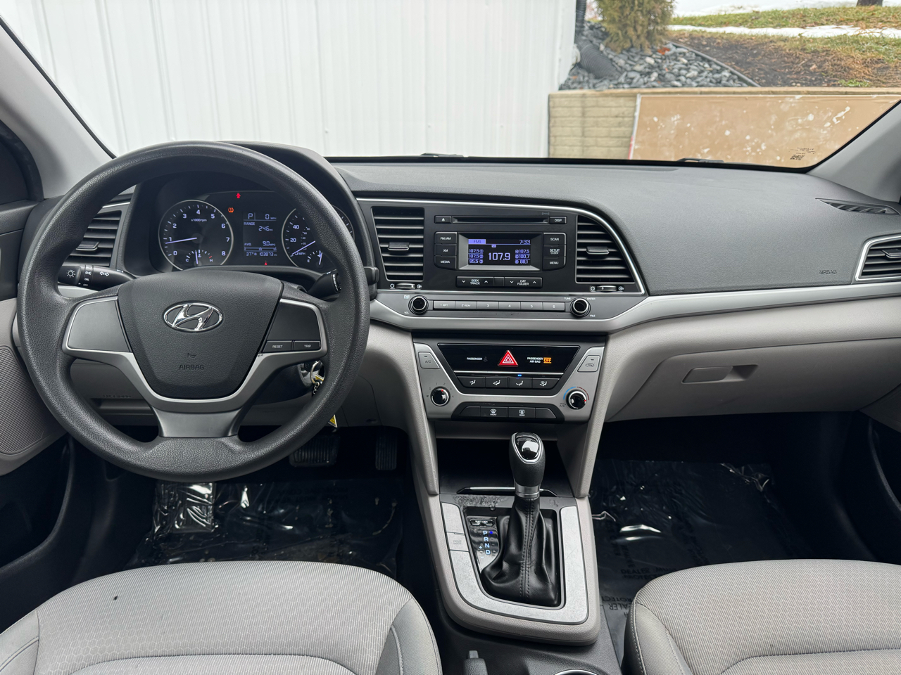 Hyundai Elantra  2017