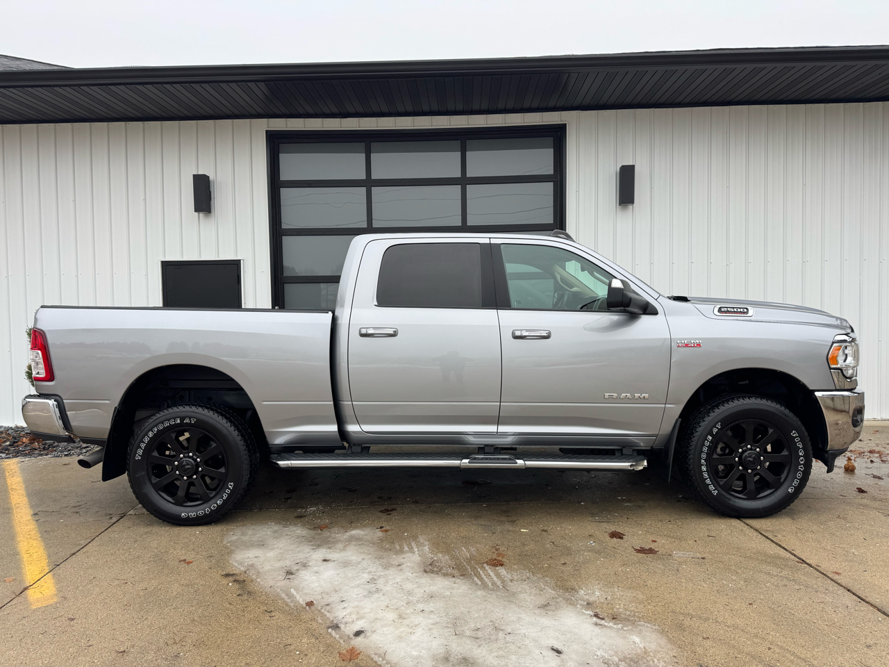 RAM 2500 Big Horn 4x4 Crew Cab 6'4" Box 2019