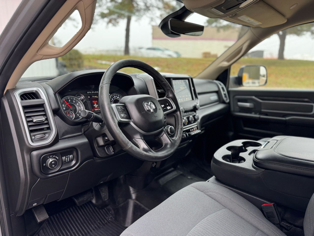 RAM 2500 Big Horn 4x4 Crew Cab 6'4" Box 2019