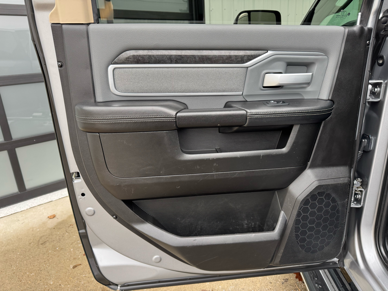 RAM 2500 Big Horn 4x4 Crew Cab 6'4" Box 2019